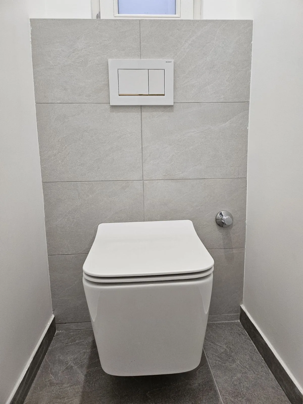 A külön WC eredeti fotója